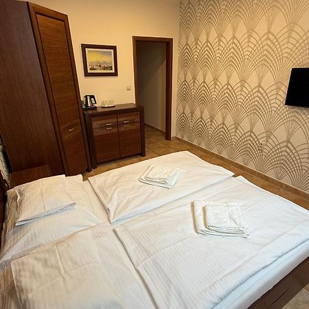 Spa & Wellness Hotel Orchidea Velky Meder Ngoại thất bức ảnh