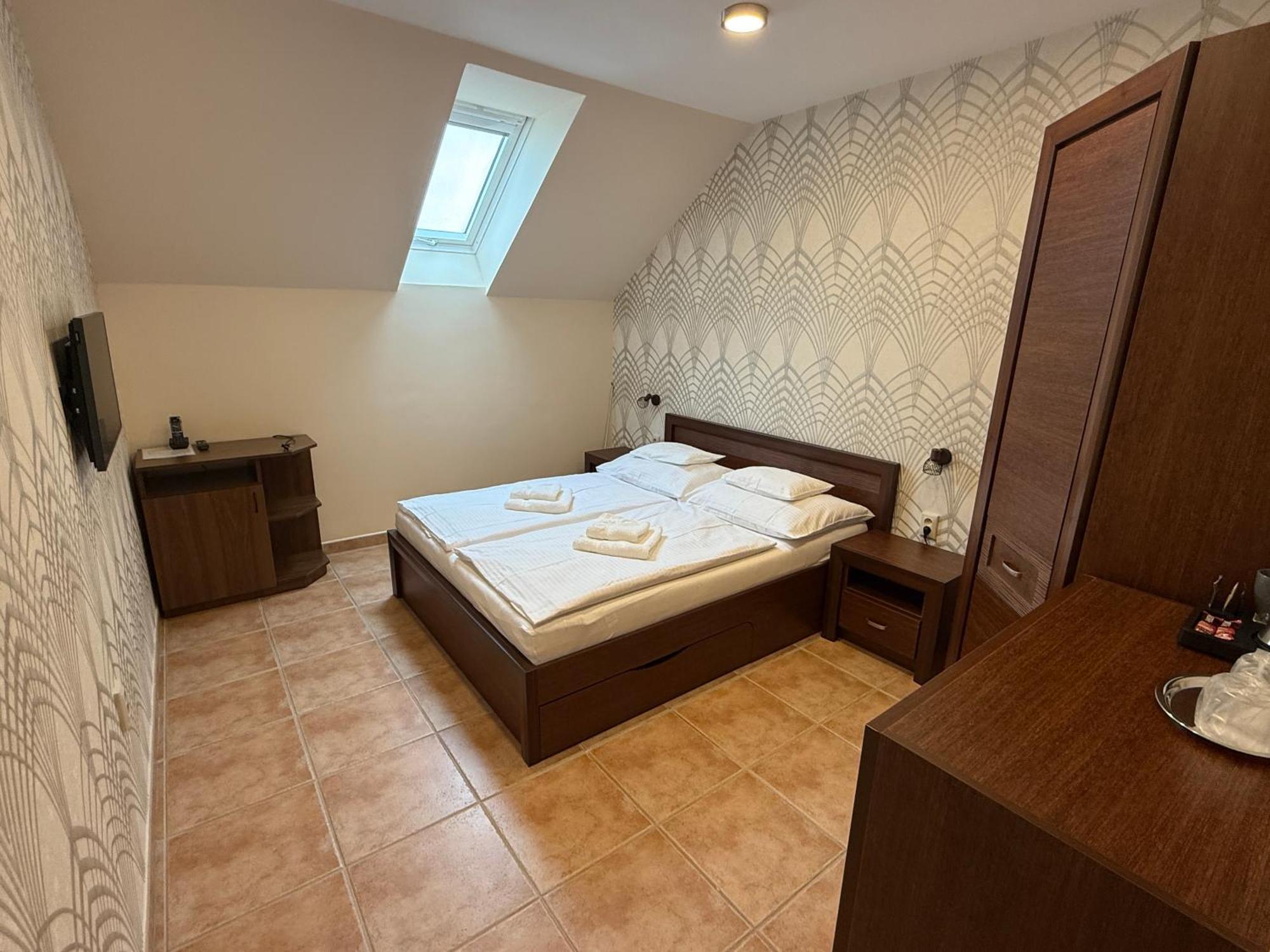 Spa & Wellness Hotel Orchidea Velky Meder Ngoại thất bức ảnh